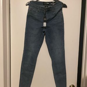 Fashion Nova women skinny jeans